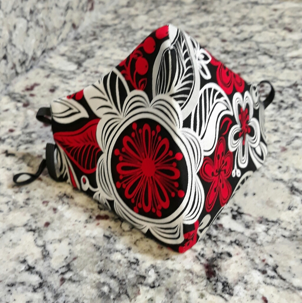 Mask - Picture 4 of 4